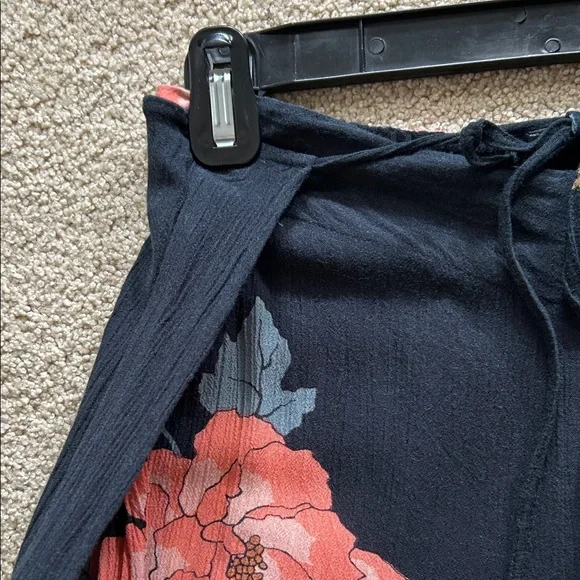 Billabong Black and Pink Floral Wide Leg Pants - Picture 6 of 8